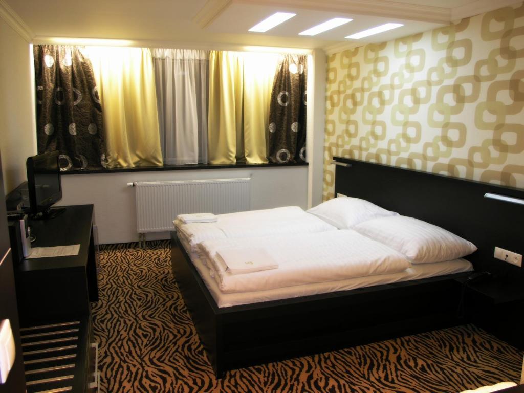 מיכלובצ'ה Hotel Druzba חדר תמונה