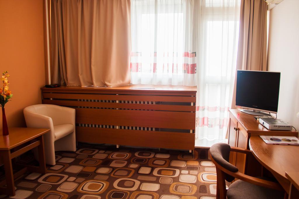 מיכלובצ'ה Hotel Druzba מראה חיצוני תמונה